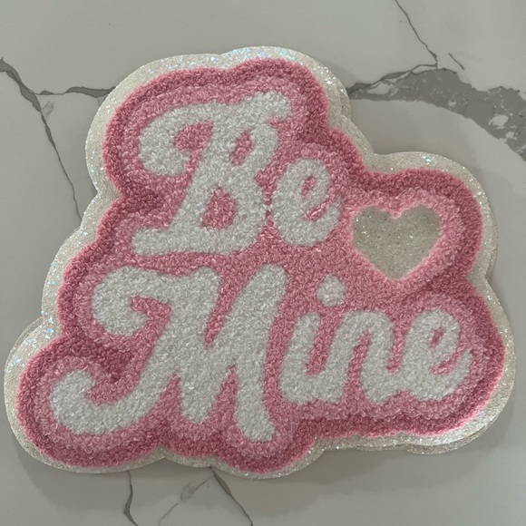 Iron on Patch!  Valentines Day - Be Mine - Picture 2 of 5